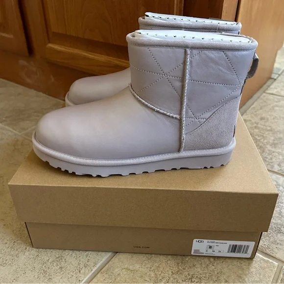 UGG Classic Mini Pearlized, size 8, NWT, Color: Pale Smoke - Picture 3 of 9